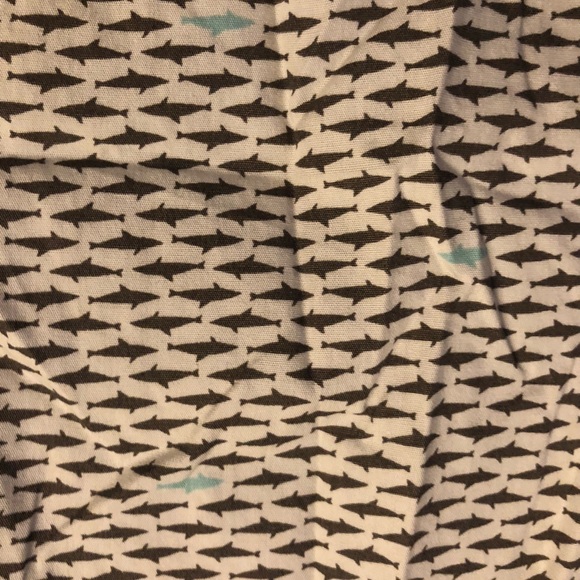 Haggar shark button up - Picture 2 of 3